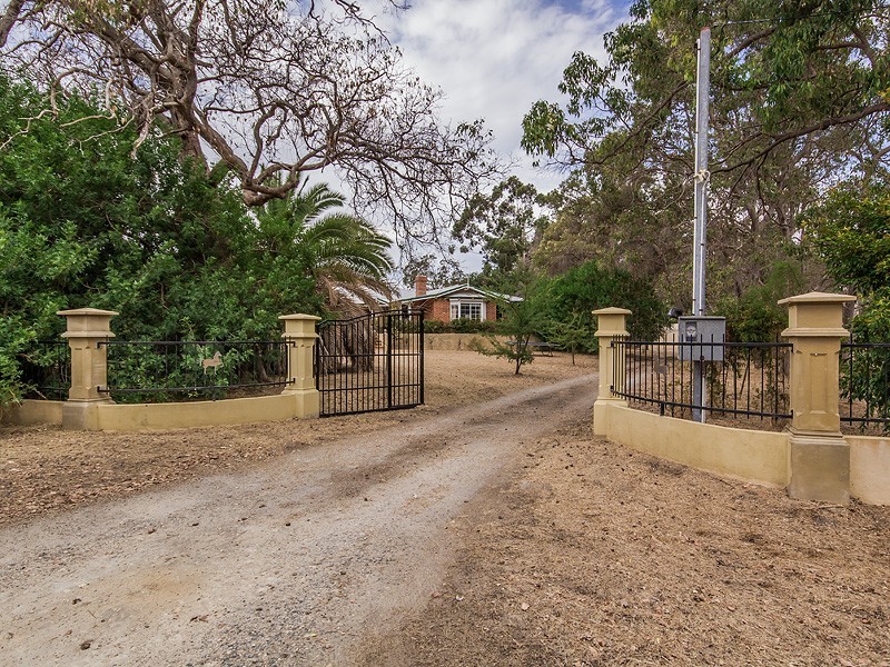 67 Woolcoot Road, Wellard WA 6170