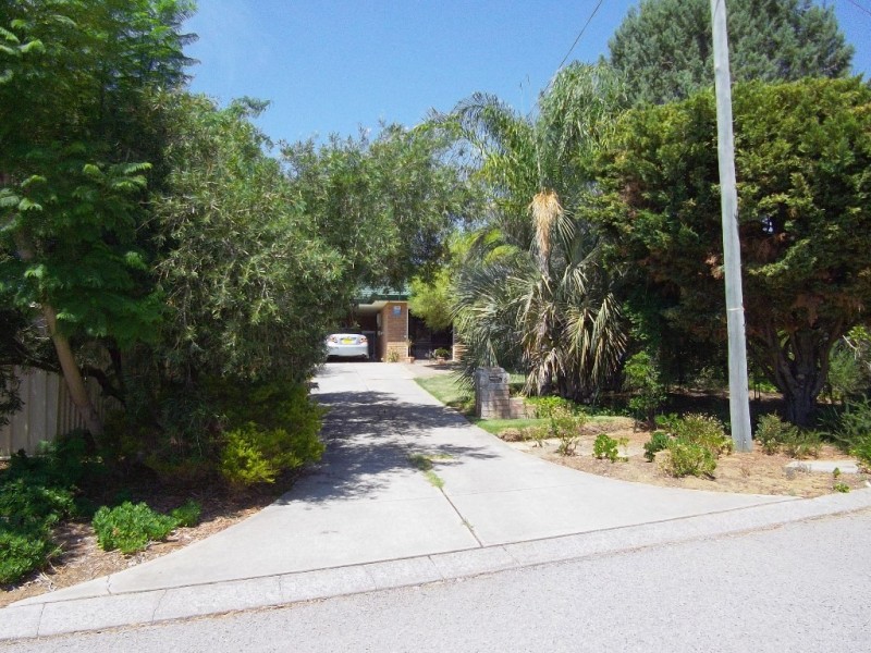 3 Gould Place, Parmelia WA 6167
