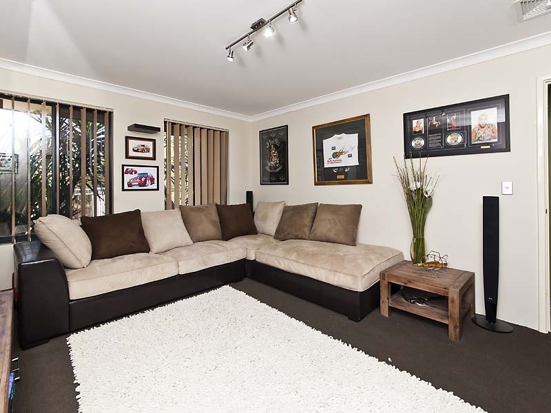 18 Cheltenham Loop, Bertram WA 6167