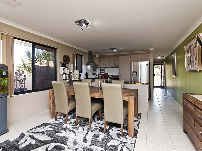 18 Cheltenham Loop, Bertram WA 6167