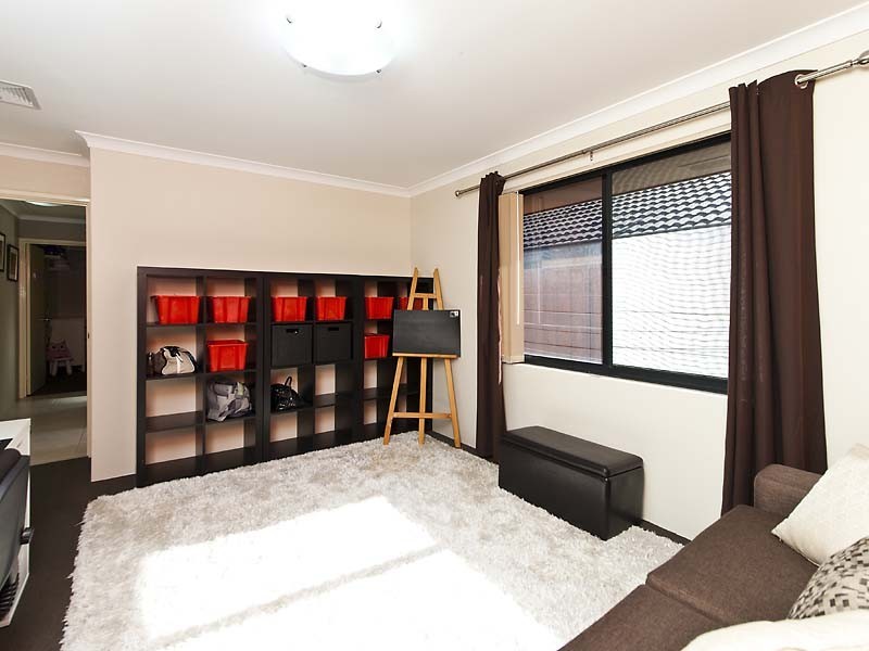 18 Cheltenham Loop, Bertram WA 6167