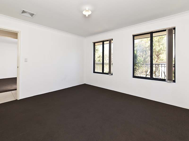 26 Cheltenham Loop, Bertram WA 6167