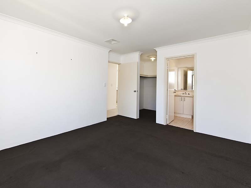 26 Cheltenham Loop, Bertram WA 6167