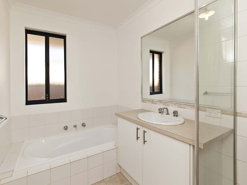 26 Cheltenham Loop, Bertram WA 6167