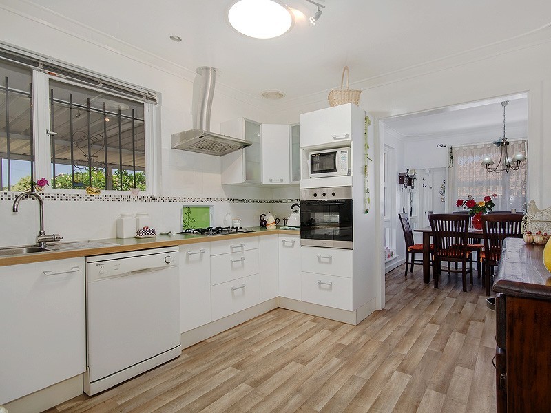 12 Pudney Place, Orelia WA 6167