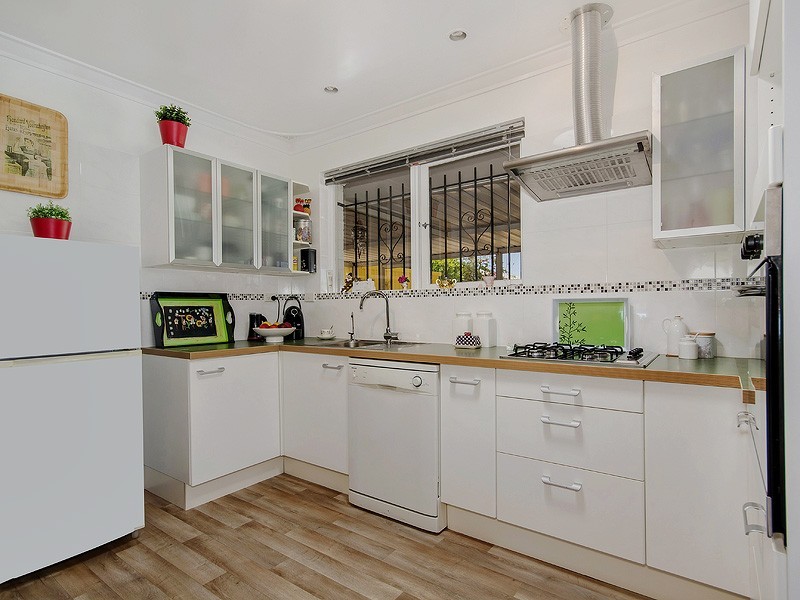 12 Pudney Place, Orelia WA 6167