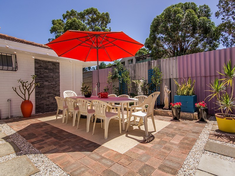 12 Pudney Place, Orelia WA 6167