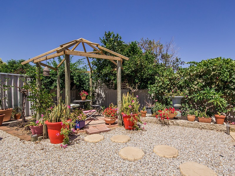 12 Pudney Place, Orelia WA 6167