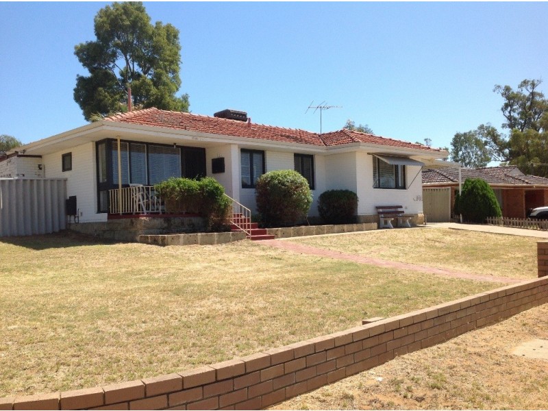 23 Cowling Way, Parmelia WA 6167