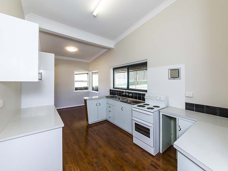 61 Summerton Road, Medina WA 6167