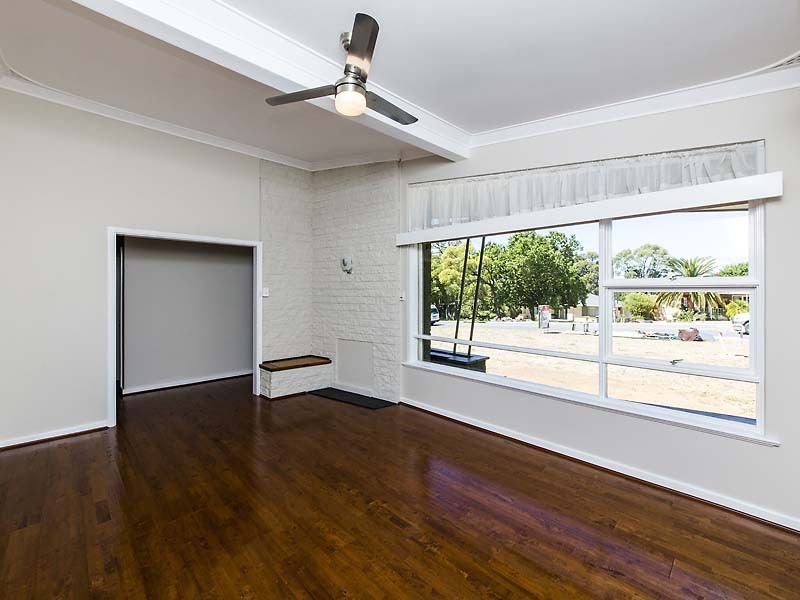 61 Summerton Road, Medina WA 6167