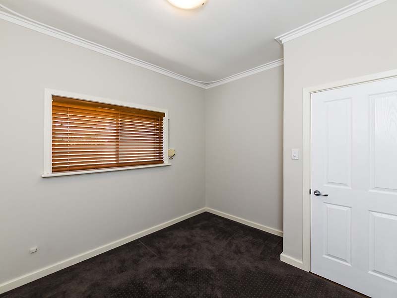 61 Summerton Road, Medina WA 6167