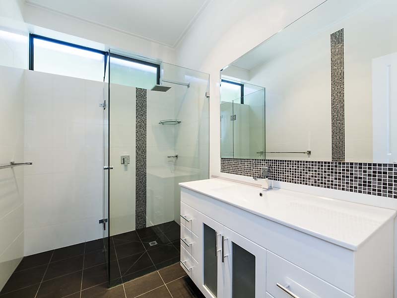 61 Summerton Road, Medina WA 6167