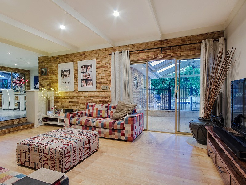 20 Fendam Street, Waikiki WA 6169