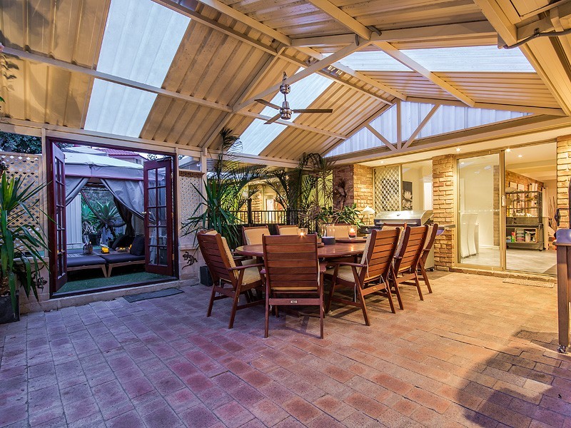 20 Fendam Street, Waikiki WA 6169