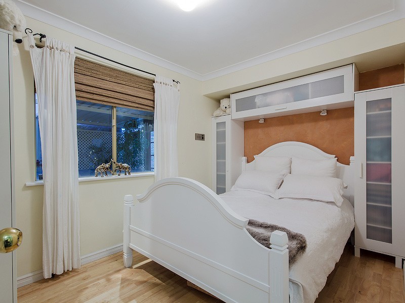 20 Fendam Street, Waikiki WA 6169