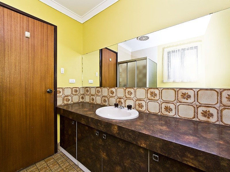 3 Allin Place, Parmelia WA 6167