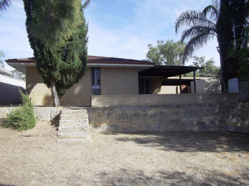 16 Cowling Way, Parmelia WA 6167