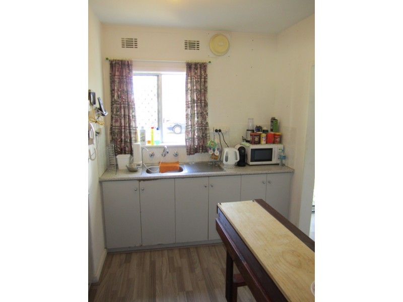 Unit 5, 33 Steward Way, Orelia WA 6167