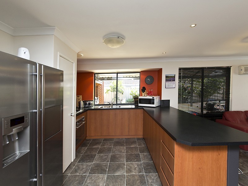 24 Orelia Avenue, Orelia WA 6167