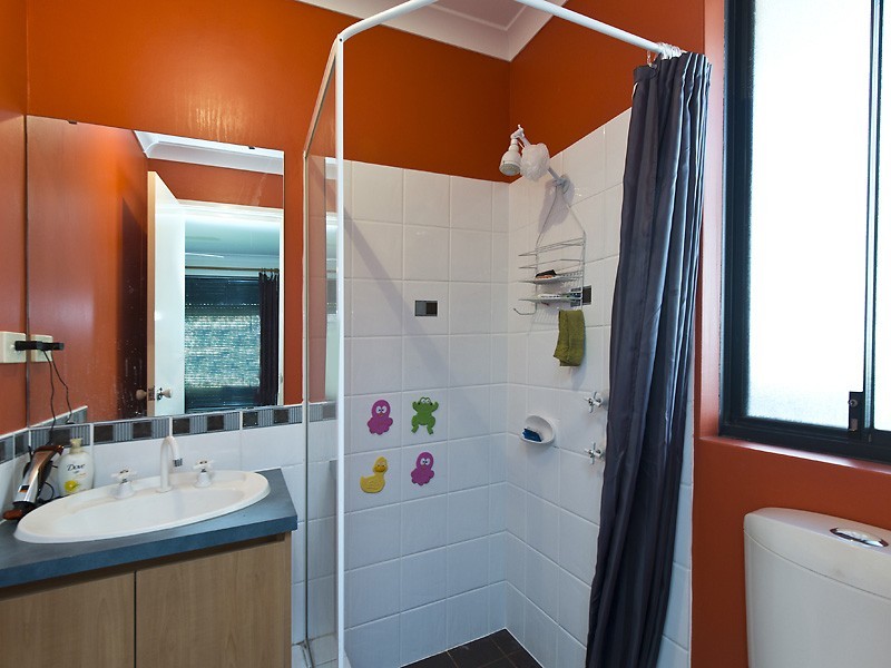 24 Orelia Avenue, Orelia WA 6167