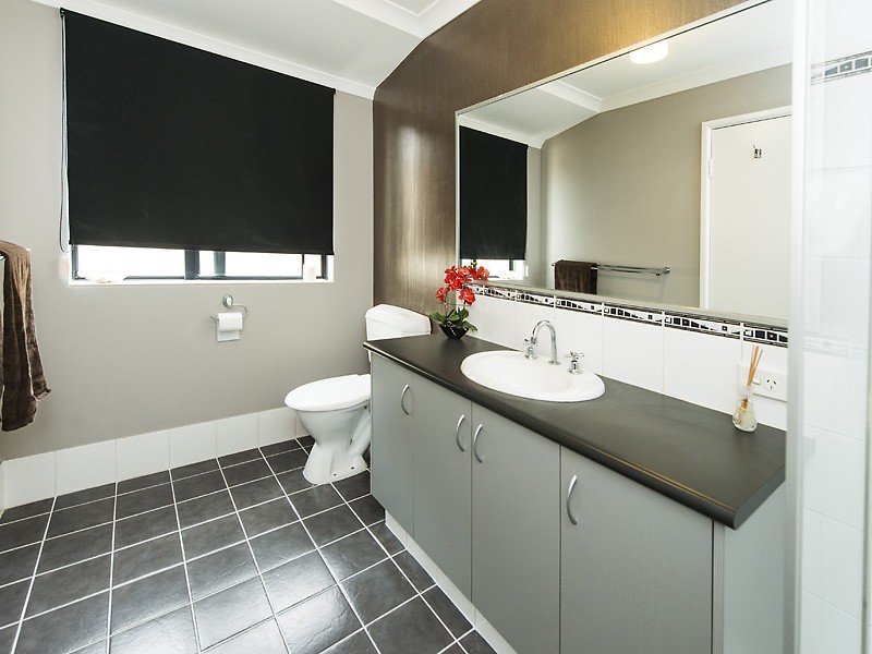 4 Orient Way, Bertram WA 6167