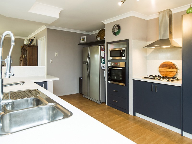 4 Orient Way, Bertram WA 6167