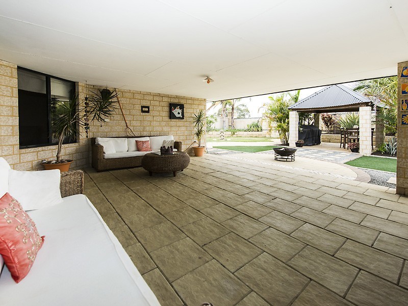 4 Orient Way, Bertram WA 6167