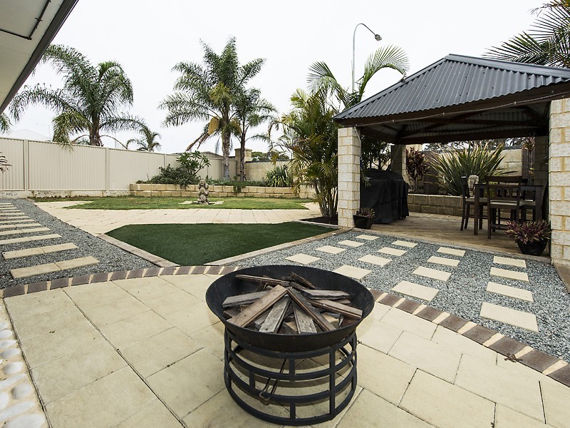 4 Orient Way, Bertram WA 6167