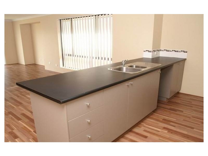 5 Stratford Road, Bertram WA 6167