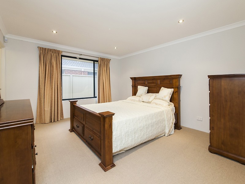 26 McKenzie Corner, Bertram WA 6167