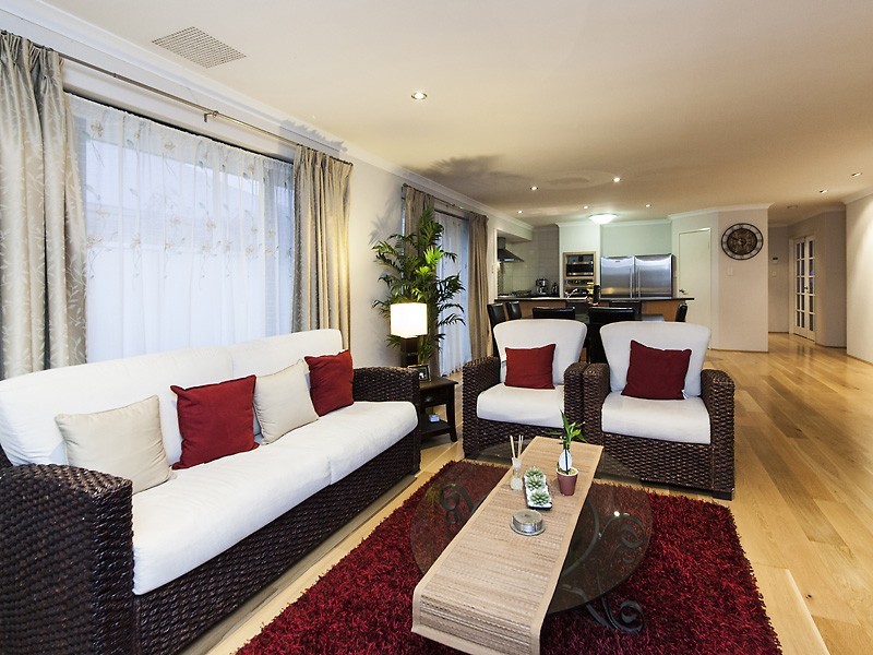 26 McKenzie Corner, Bertram WA 6167