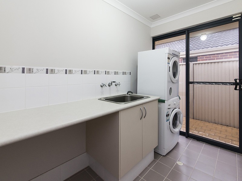 26 McKenzie Corner, Bertram WA 6167