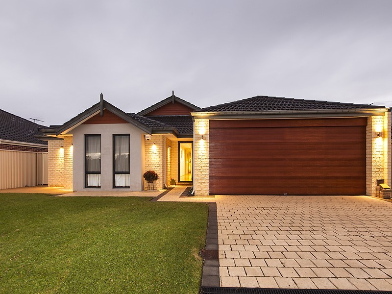 26 McKenzie Corner, Bertram WA 6167