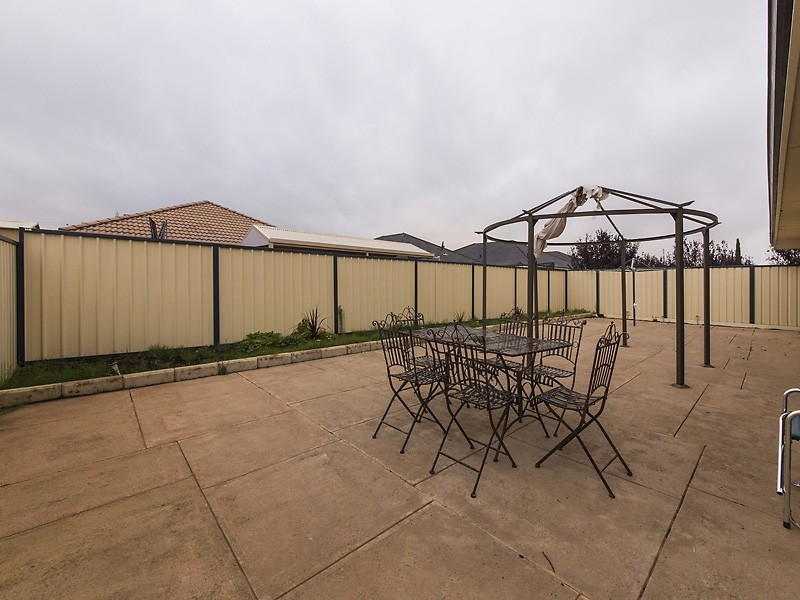 41 Araluen Crescent, Bertram WA 6167