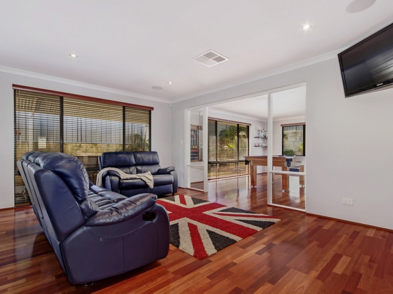 121 Runnymede Gate, Wellard WA 6170