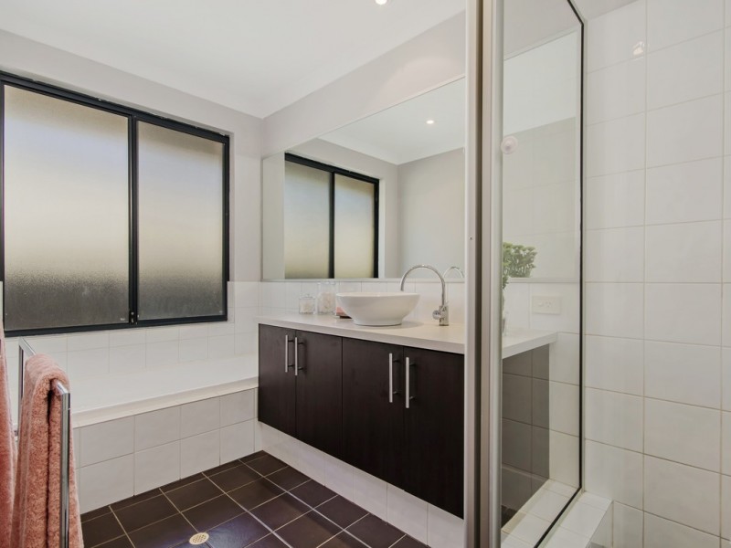 121 Runnymede Gate, Wellard WA 6170