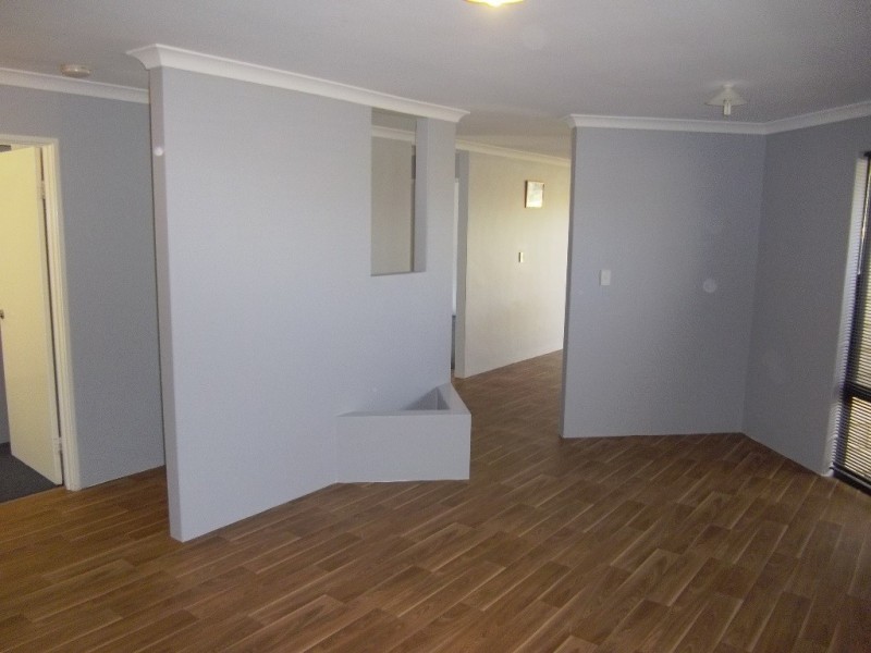16 Oakham Way, Orelia WA 6167