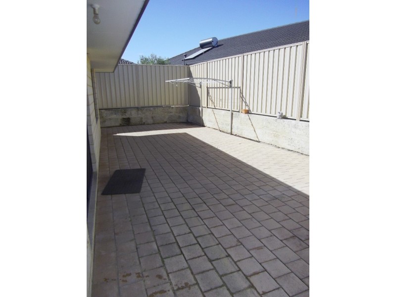 16 Oakham Way, Orelia WA 6167
