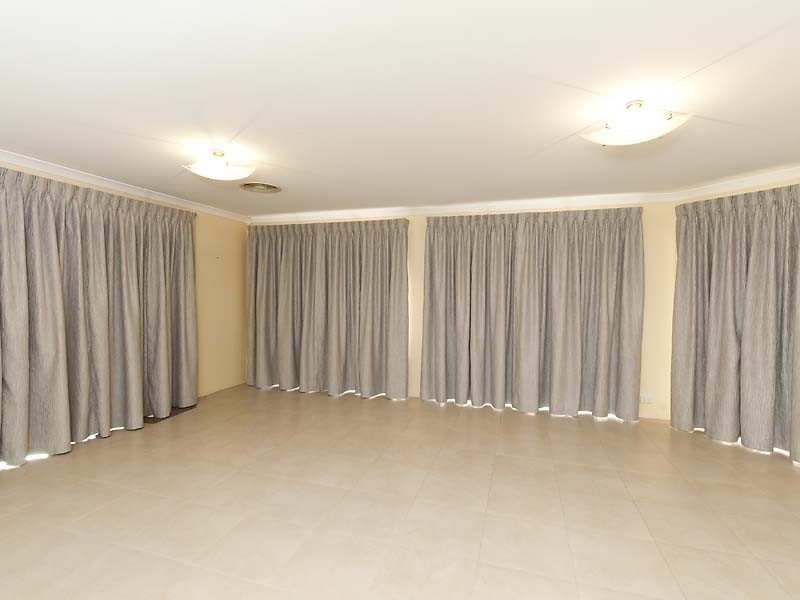 11 Koomba Rise, Bertram WA 6167