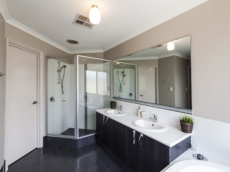 9 Bailey Way, Bertram WA 6167