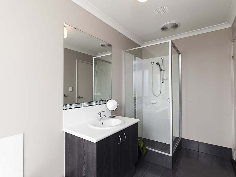 9 Bailey Way, Bertram WA 6167