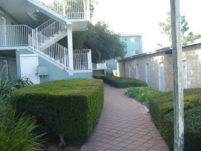Unit 12, 21 Fennager Way, Calista WA 6167
