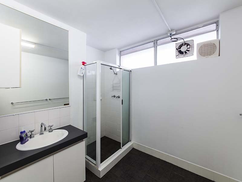 Unit 6, 2 Pengilly Road, Orelia WA 6167