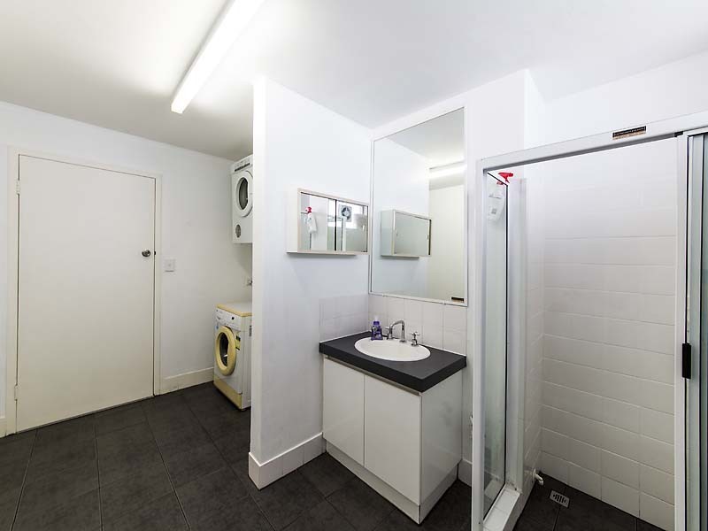 Unit 6, 2 Pengilly Road, Orelia WA 6167