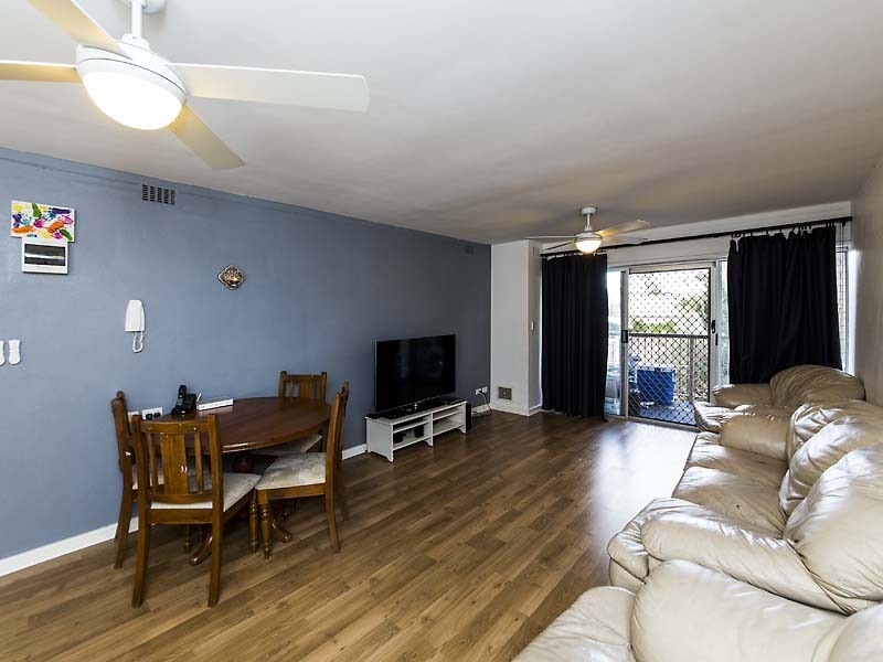 Unit 6, 2 Pengilly Road, Orelia WA 6167