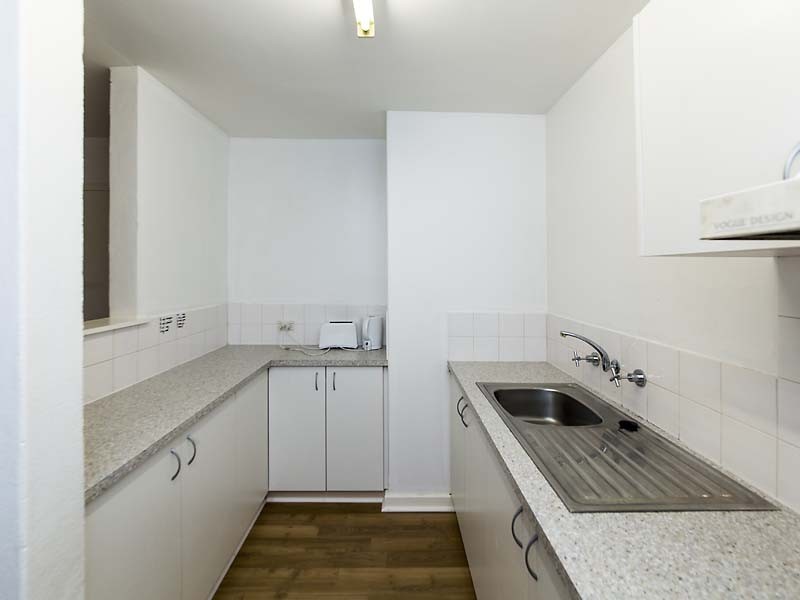 Unit 6, 2 Pengilly Road, Orelia WA 6167