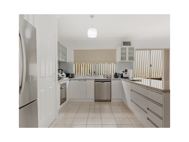39 Hubbard Way, Medina WA 6167