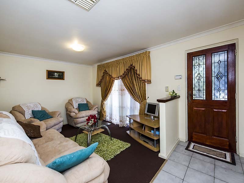 10 Burrows Place, Parmelia WA 6167