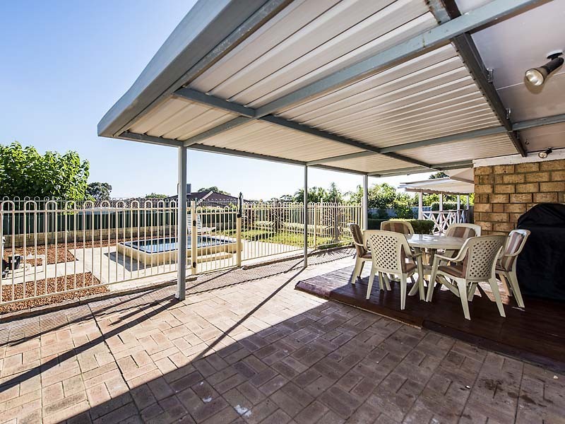 10 Burrows Place, Parmelia WA 6167